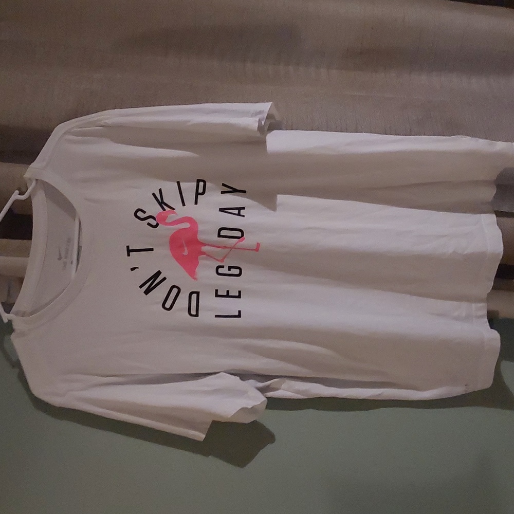 Mens 'nike' shirt